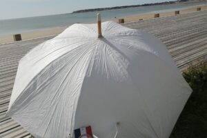 Ombrelle anti-UV XXL- MADE IN FRANCE - (2 couleurs)